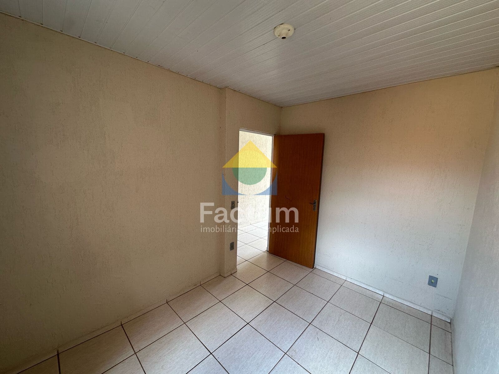 Casa em Uberlândia - Loteamento Residencial Pequis