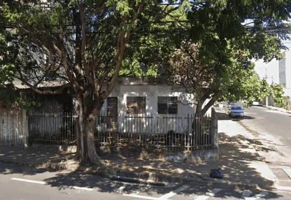 Terreno à venda no bairro Santa Mônica em Uberlândia/MG