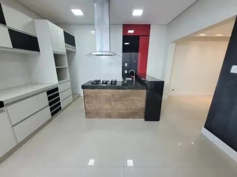 Casa à venda no bairro Aclimação em Uberlândia/MG