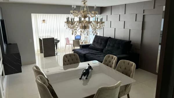 Apartamento à venda no bairro Jardim Karaíba em Uberlândia/MG