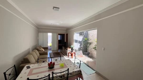 Casa à venda no bairro Shopping Park em Uberlândia/MG