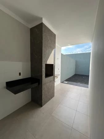 Casa à venda no bairro Novo Mundo em Uberlândia/MG