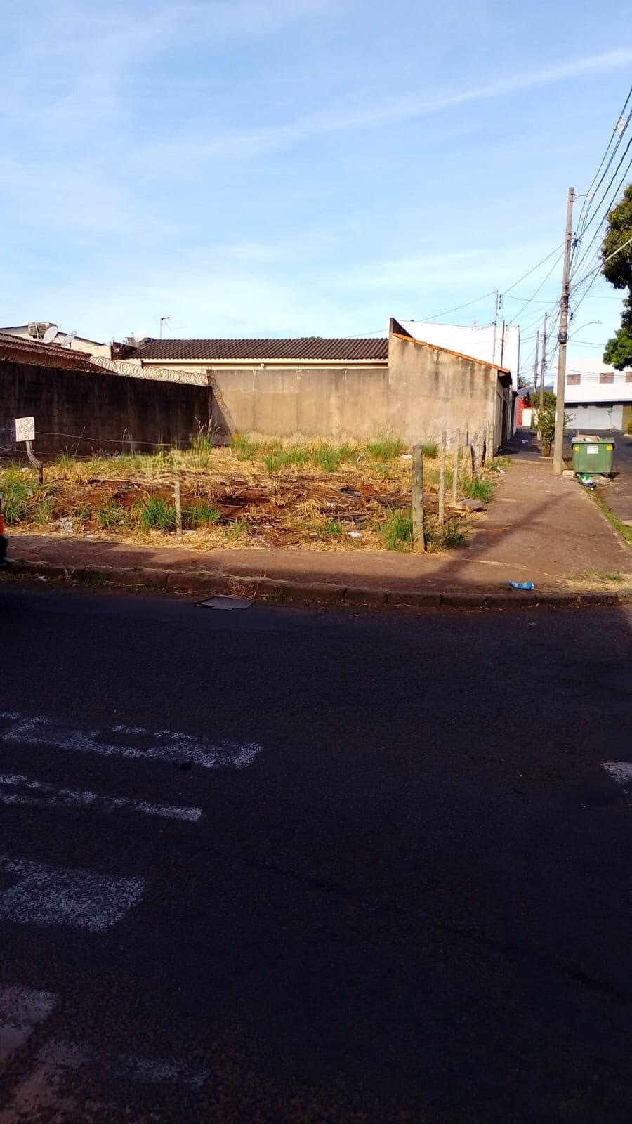 Terreno à venda no bairro Presidente Roosevelt em Uberlândia/MG
