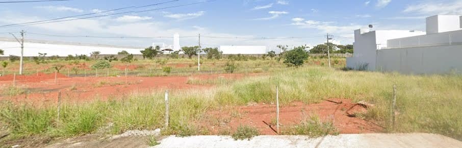 Terreno à venda no bairro Novo Mundo em Uberlândia/MG