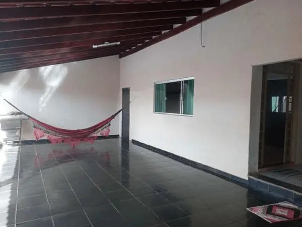 Casa à venda no bairro Granada em Uberlândia/MG
