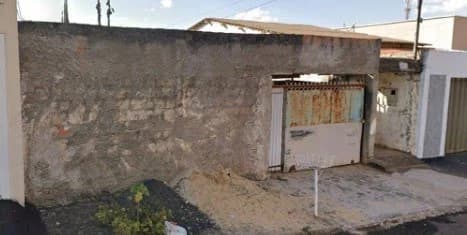 Terreno à venda no bairro Jardim Patrícia em Uberlândia/MG