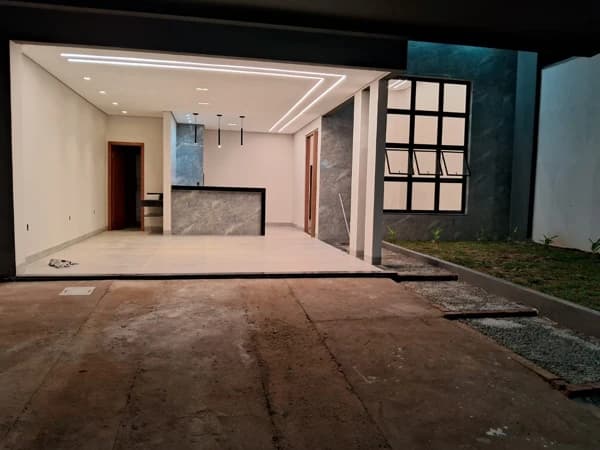 Casa à venda no bairro Jardim Europa em Uberlândia/MG