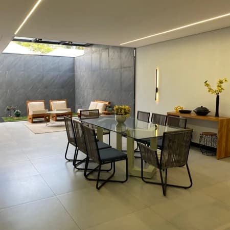 Casa à venda no bairro Alto Umuarama em Uberlândia/MG
