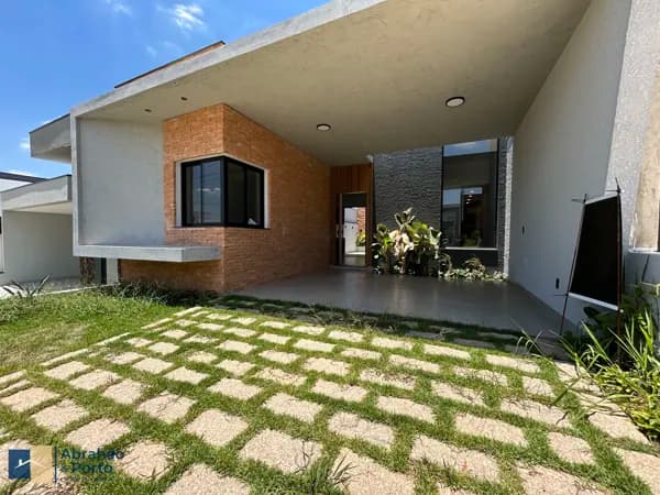 Casa no Condomínio Park Gran Reserve