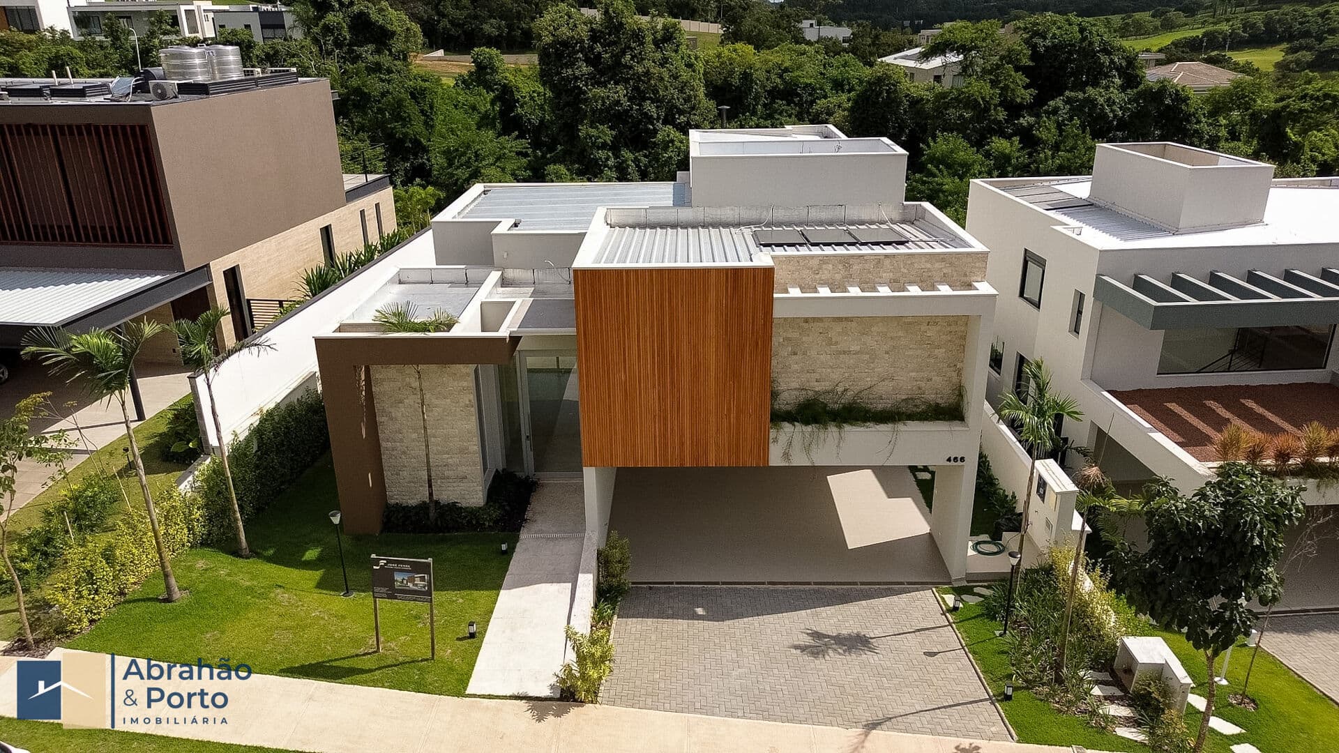 Sobrado no Condomínio Villa dos Pinheiros