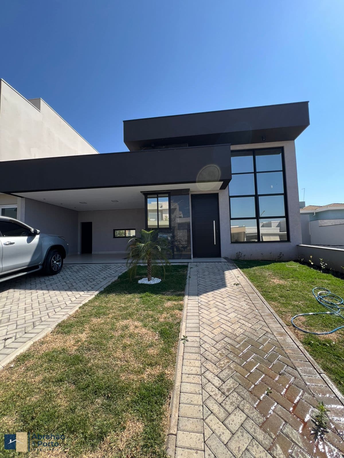 Casa Térrea no Condomínio Residencial Dona Lucilla
