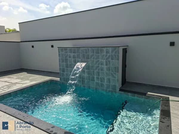 Casa no Condomínio Evidências