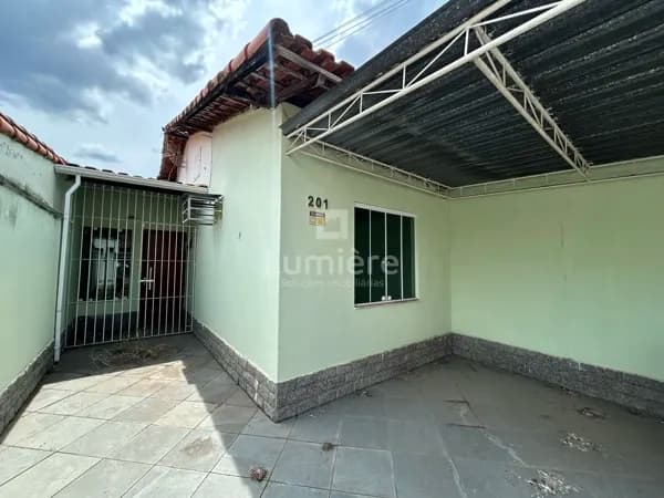 Casa 2 Quartos no Bairro de Fátima, Barra do Piraí - RJ