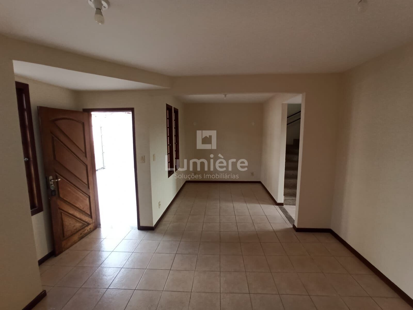Casa Duplex à Venda no Residencial Samoa – Belvedere, Volta Redonda