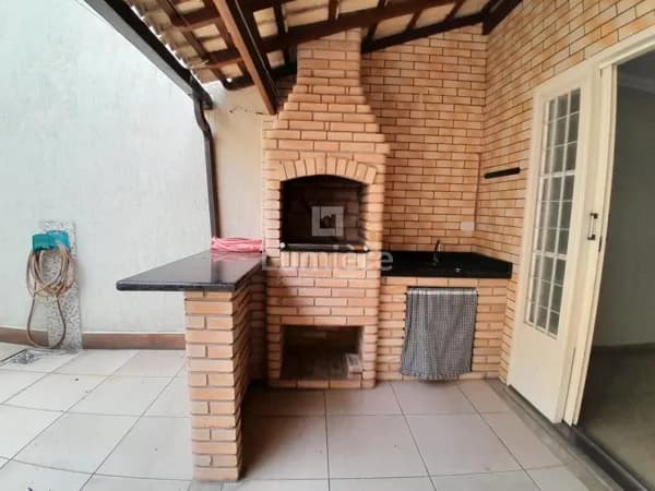 Casa Duplex à Venda em Volta Grande IV - Volta Redonda - RJ