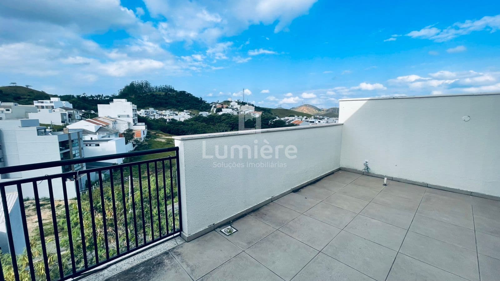 Cobertura Duplex 3 Quartos sendo 1 Suíte no Mata Atlântica, Belvedere, Volta Redonda - RJ