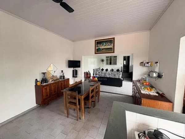 Casa 3 Quartos com Loja em Aero Clube, Volta Redonda - RJ