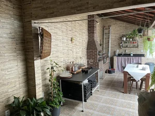 Casa Linear à Venda no Bairro Barreira Cravo – Volta Redonda