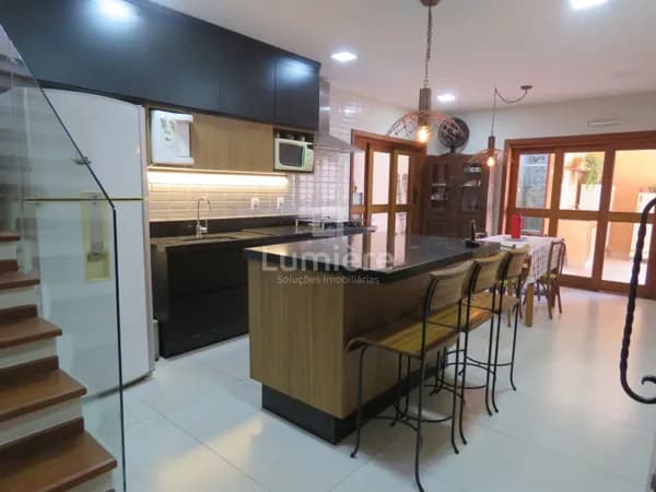 Casa Duplex 4 Quartos sendo 1 Suíte na Vila Santa Cecília, Volta Redonda - RJ