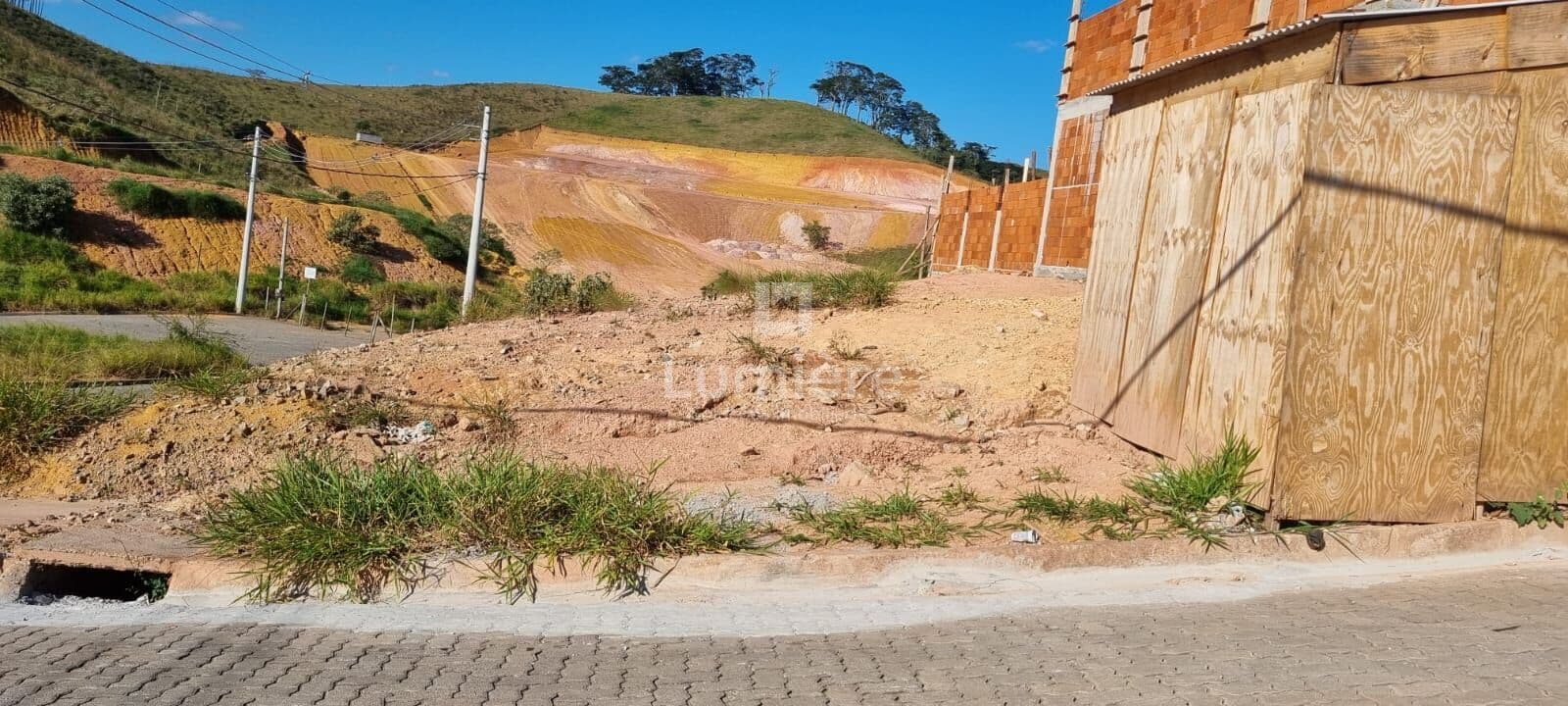 Terreno Lote - 376 m² - Bairro de Fátima, Barra do Piraí - RJ.