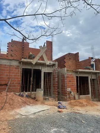 Casa Duplex 2 Quartos sendo 2 Suítes no Bairro de Fátima, Barra do Piraí - RJ