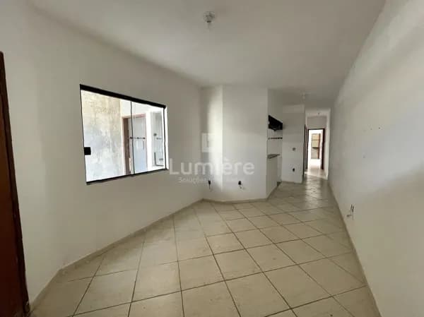 Casa Linear 2 Quartos sendo 1 Suíte na Califórnia, Barra do Piraí - RJ