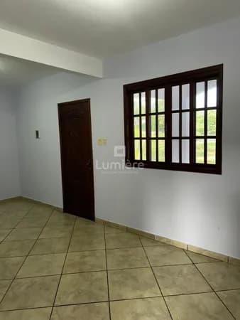 Casa Duplex à 4 Quartos no Bairro Mariana Torres, Volta Redonda - RJ