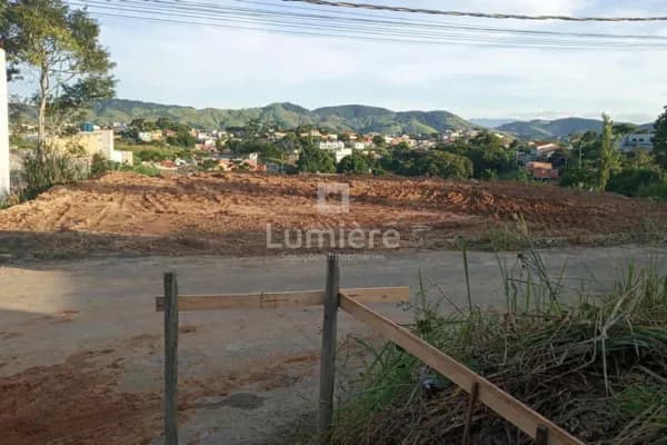 Terreno 600m² no Ébano, Roma II, Volta Redonda - RJ