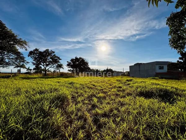 Terreno à Venda no Condado do Ipê – Bairro Roma, Volta Redonda - RJ