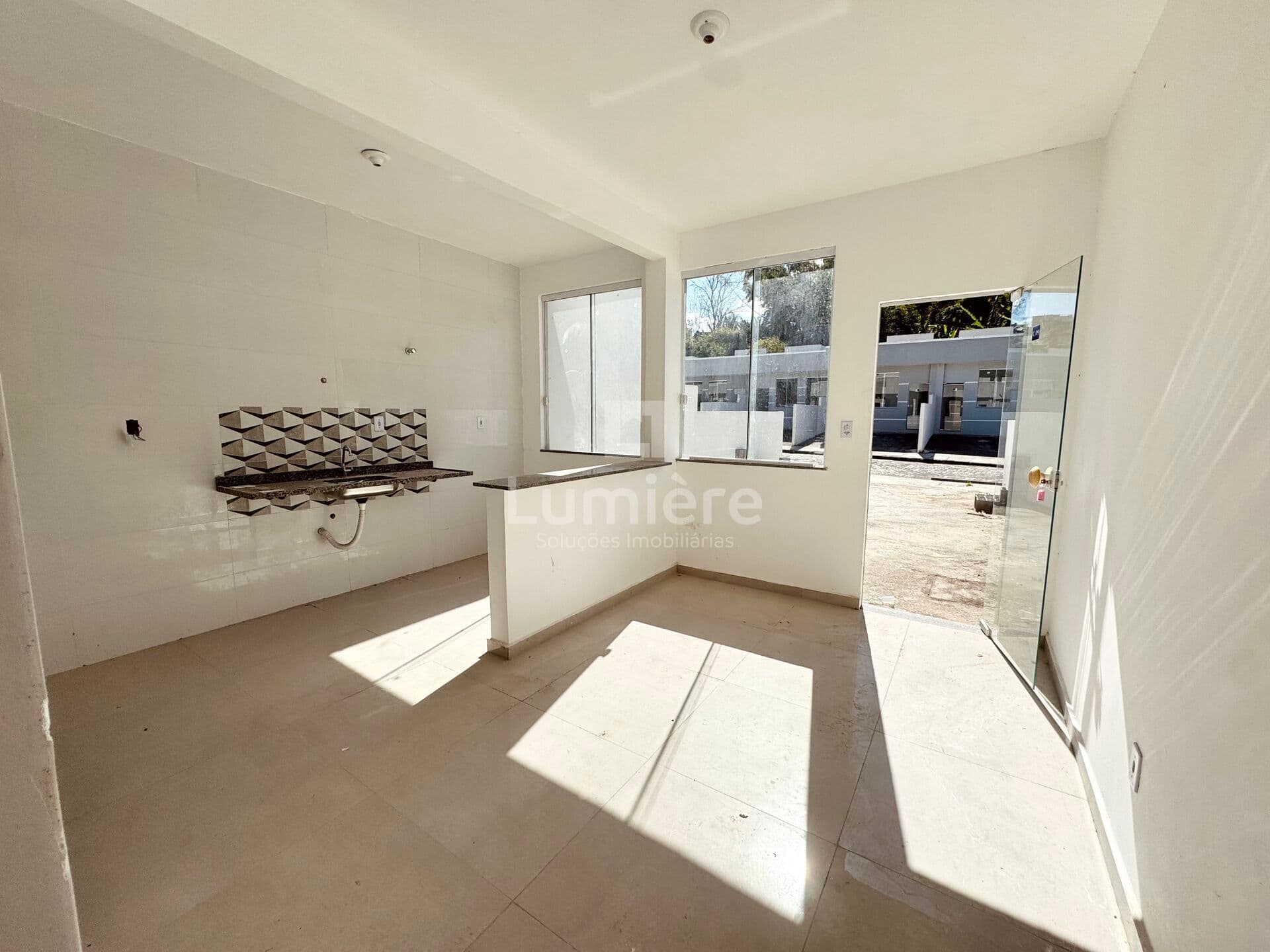 Casas Lineares em Construção no Condominio Vivendas do Roma – Bairro Roma, Volta Redonda/RJ.
