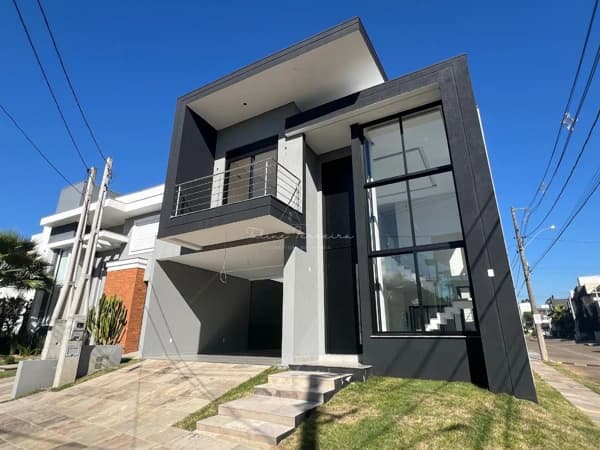 Sobrado á venda no Condomínio Piacenza!