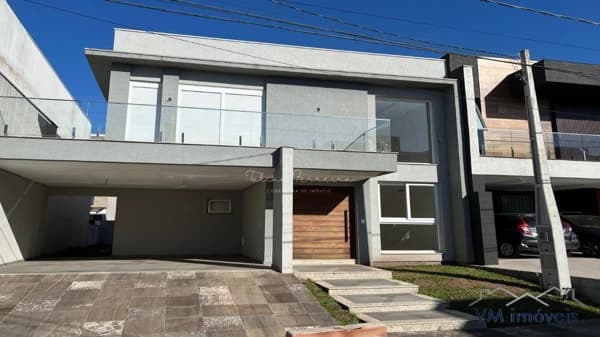 Sobrado Á Venda no Condomínio Piacenza - Central Park