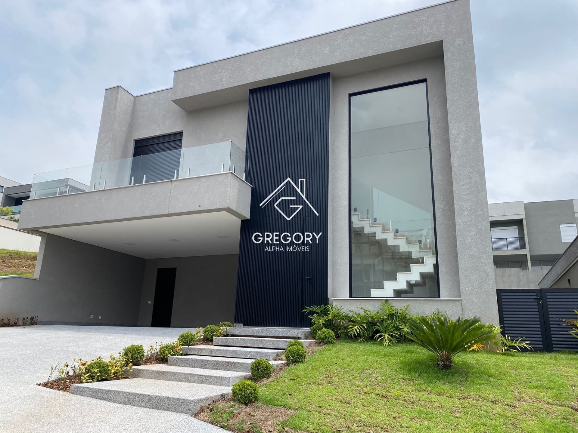 Linda casa no Residencial Genesis 2, em Alphaville