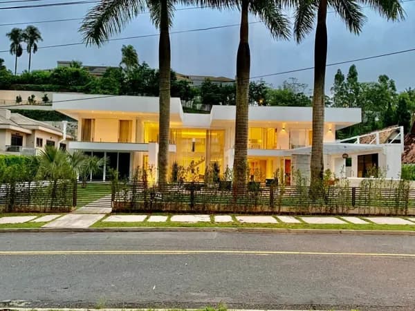 Casa em Condomínio para Venda e Aluguel em Tamboré Barueri-SP
