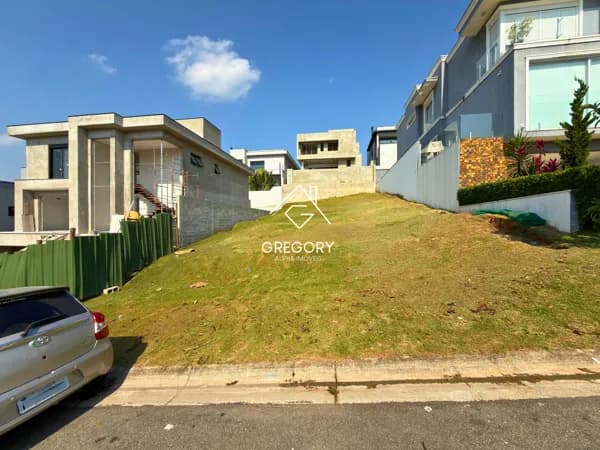 Casa térrea no condomínio Itahye - luxo compacto - venda mobiliada