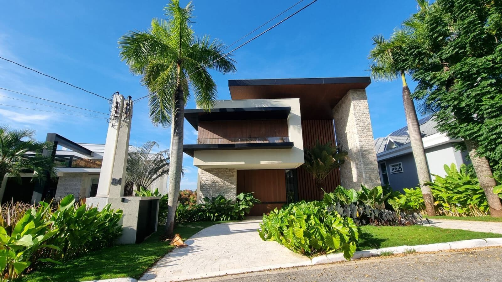 Casa NOva e moderna c/ vista espetacular