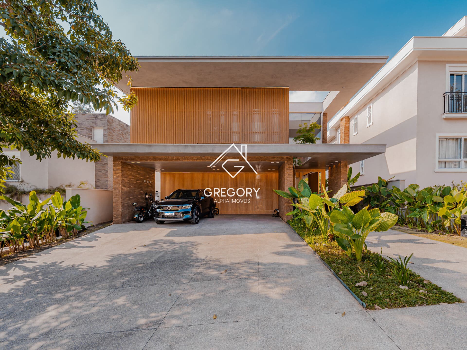 IMPECÁVEL! CASA nova no Tamboré 11