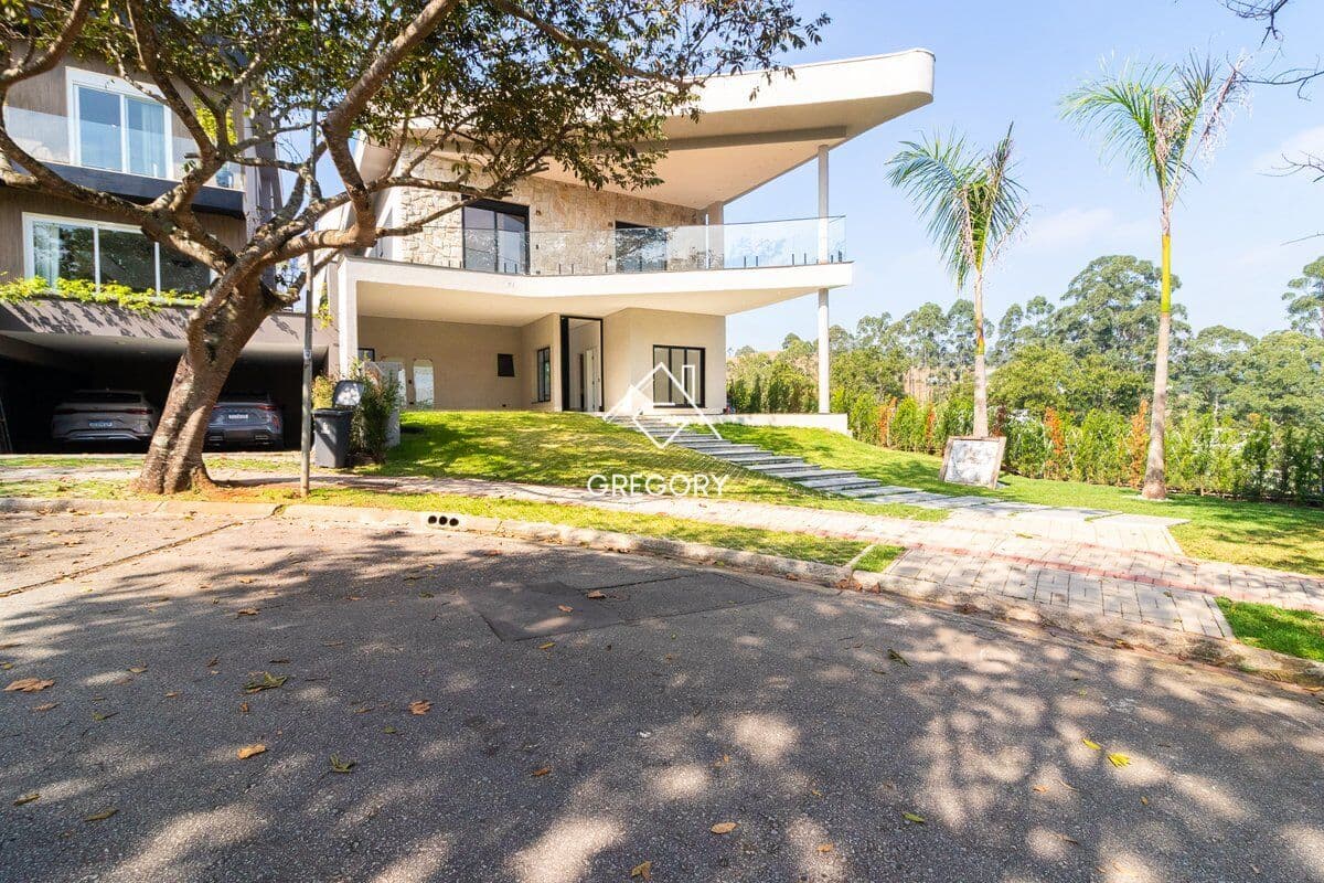 CASA NO RESIDENCIAL ITAHYE