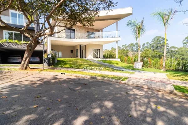 CASA NO RESIDENCIAL ITAHYE