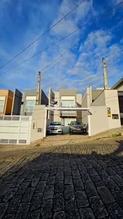 Sobrado à venda, semi-mobiliado, por R$ 675.000 - Asilo - Blumenau/SC