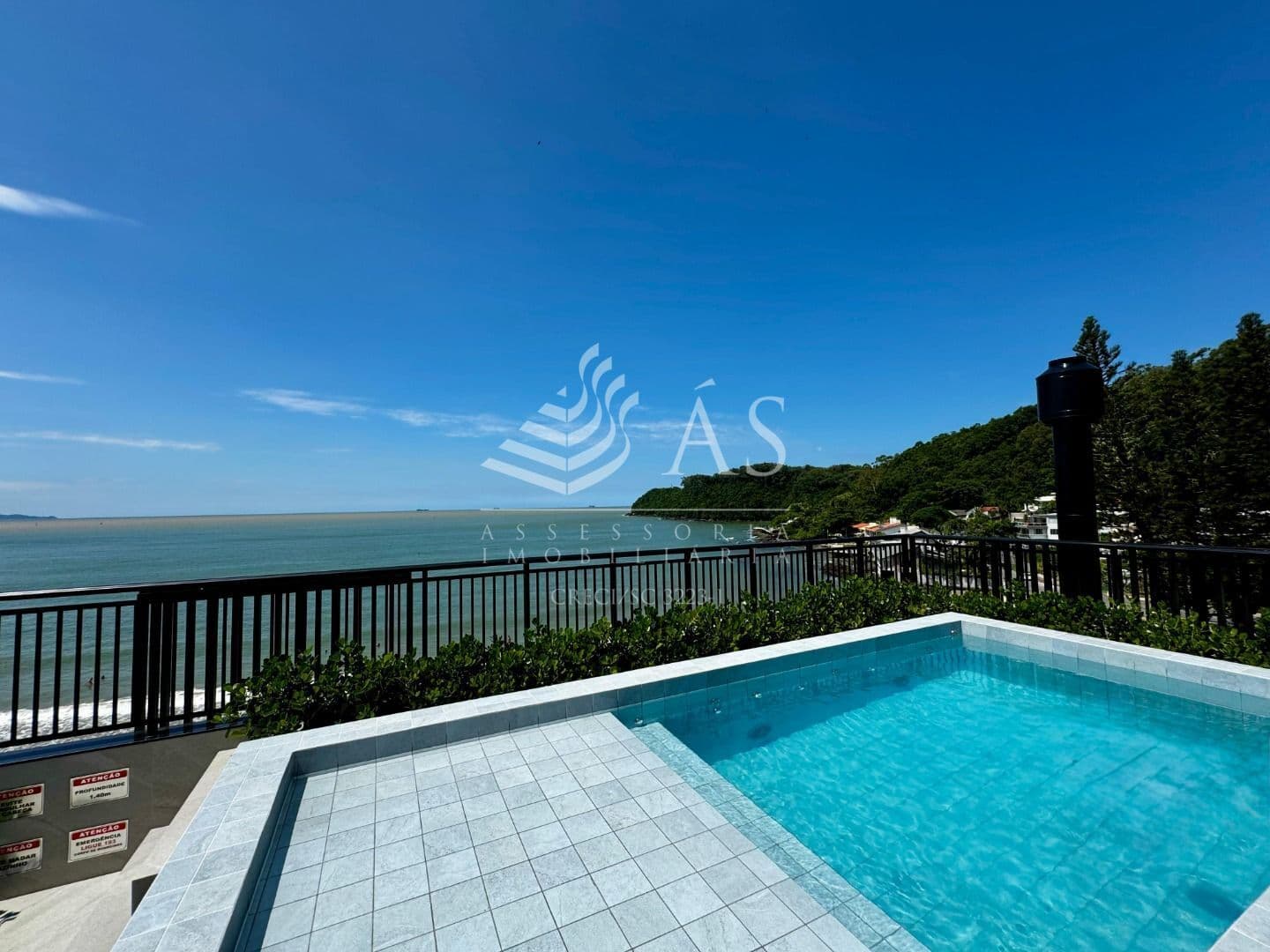 Lindo apartamento em Cabeçudas - SC