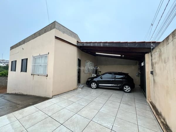 Casa em Passos - Jardim Pinheiros