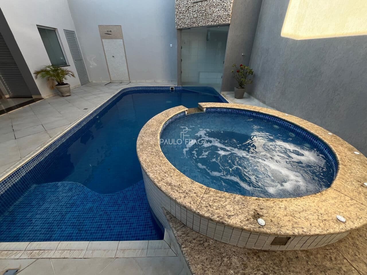 Casa em Passos - Santa Casa