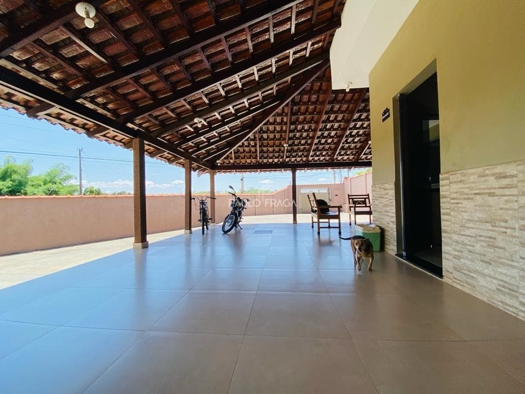 Casa em Passos - Parque Casarão