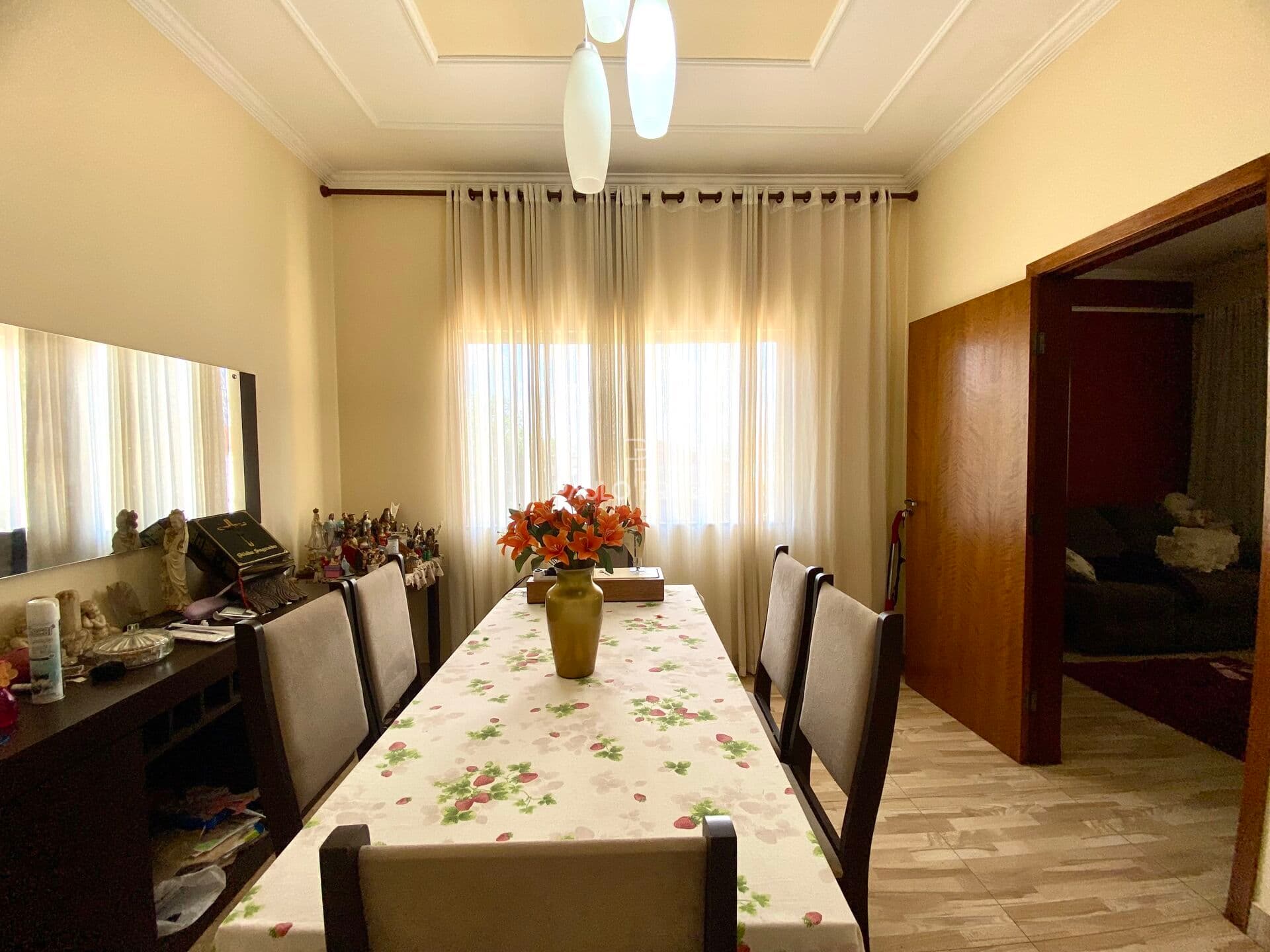Casa em Passos - Novo Mundo