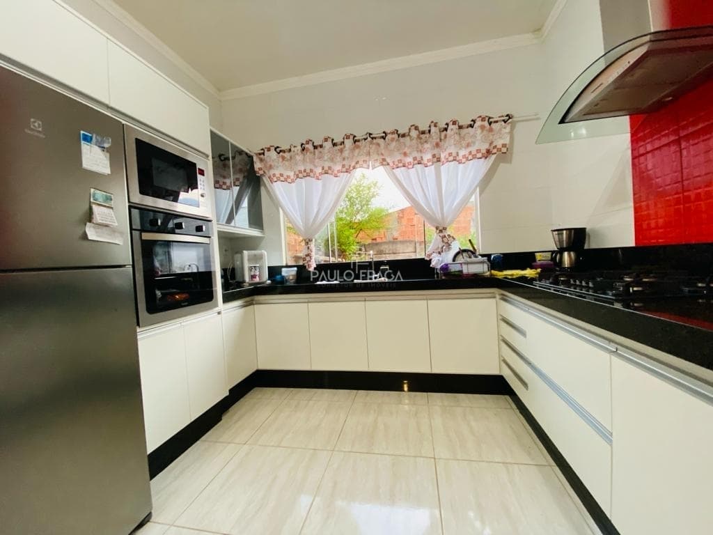 Casa em Passos - Jardim Polivalente