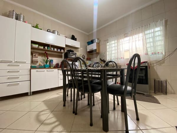 Casa em Passos - Jardim Pinheiros