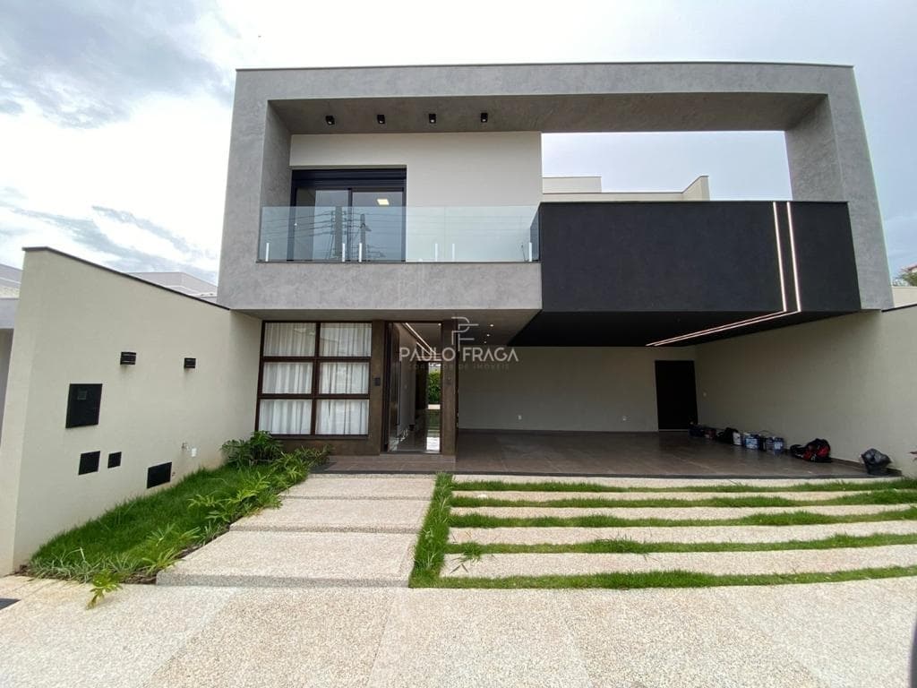 Sobrado em Passos - Jardim Vila Rica