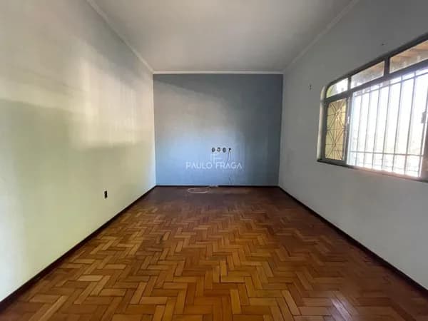 Casa em Passos - Vila Rica