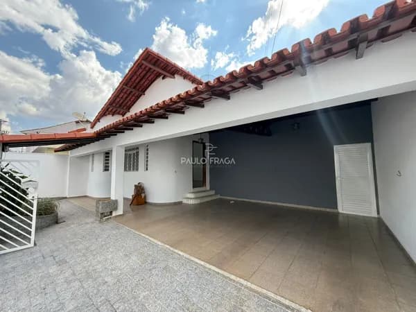 Casa em Passos - Muarama